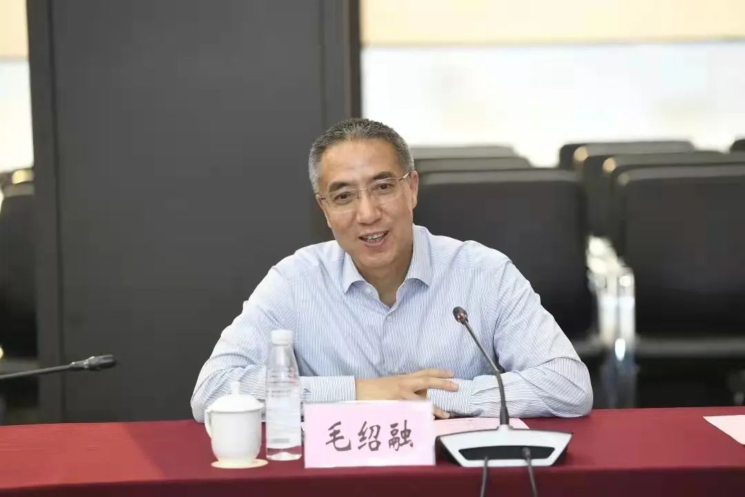 游艇会yth0008集团与杭报集团签订战略合作协议(图2)